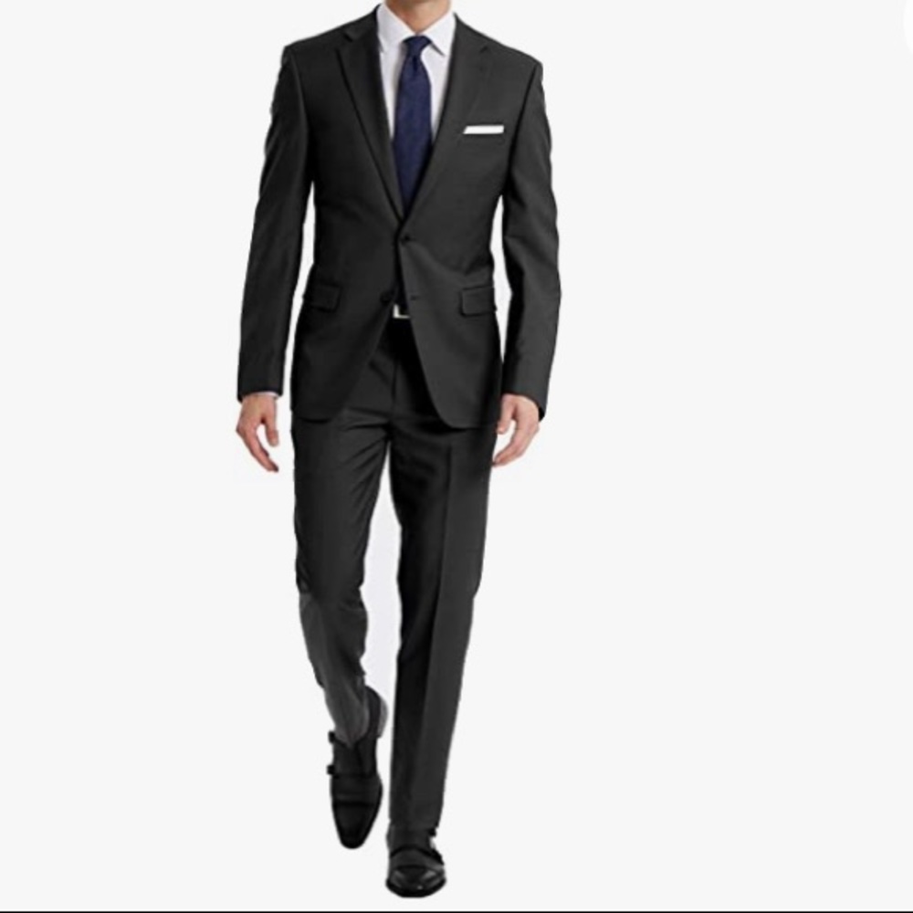 Zara Man Navy Blue Suit worn once!! FREE Hugo Boss tie with purchase
